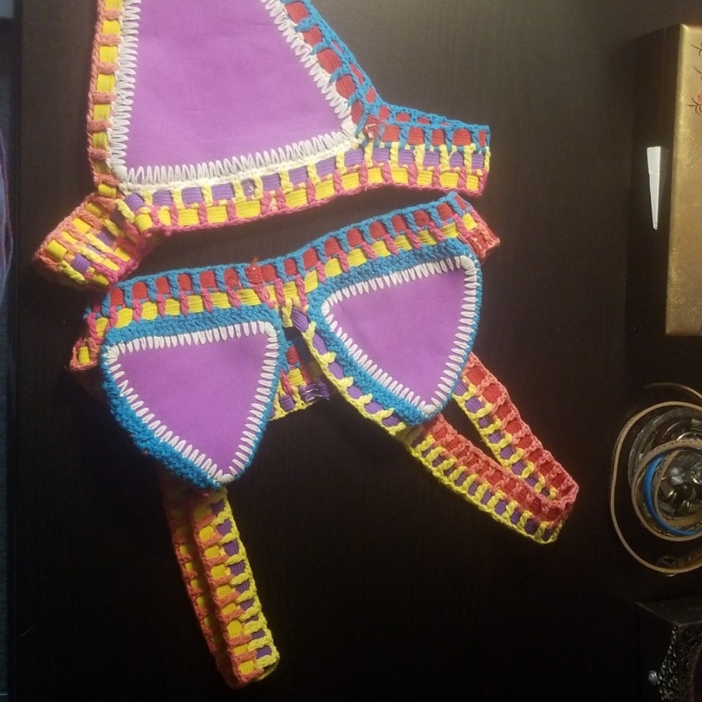 Bikinni - Picture 6 of 6